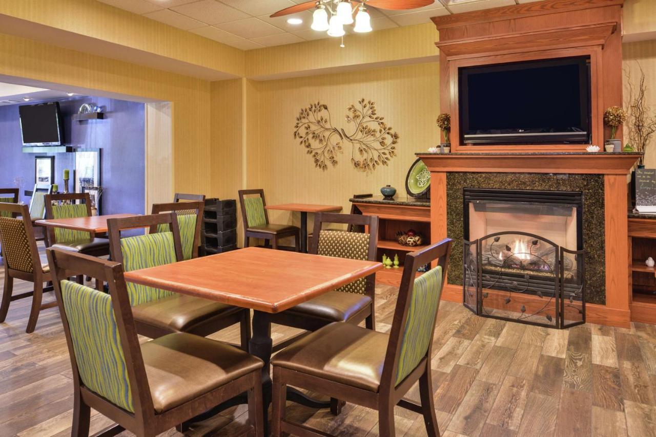 Hampton Inn Harrisonburg South Eksteriør billede