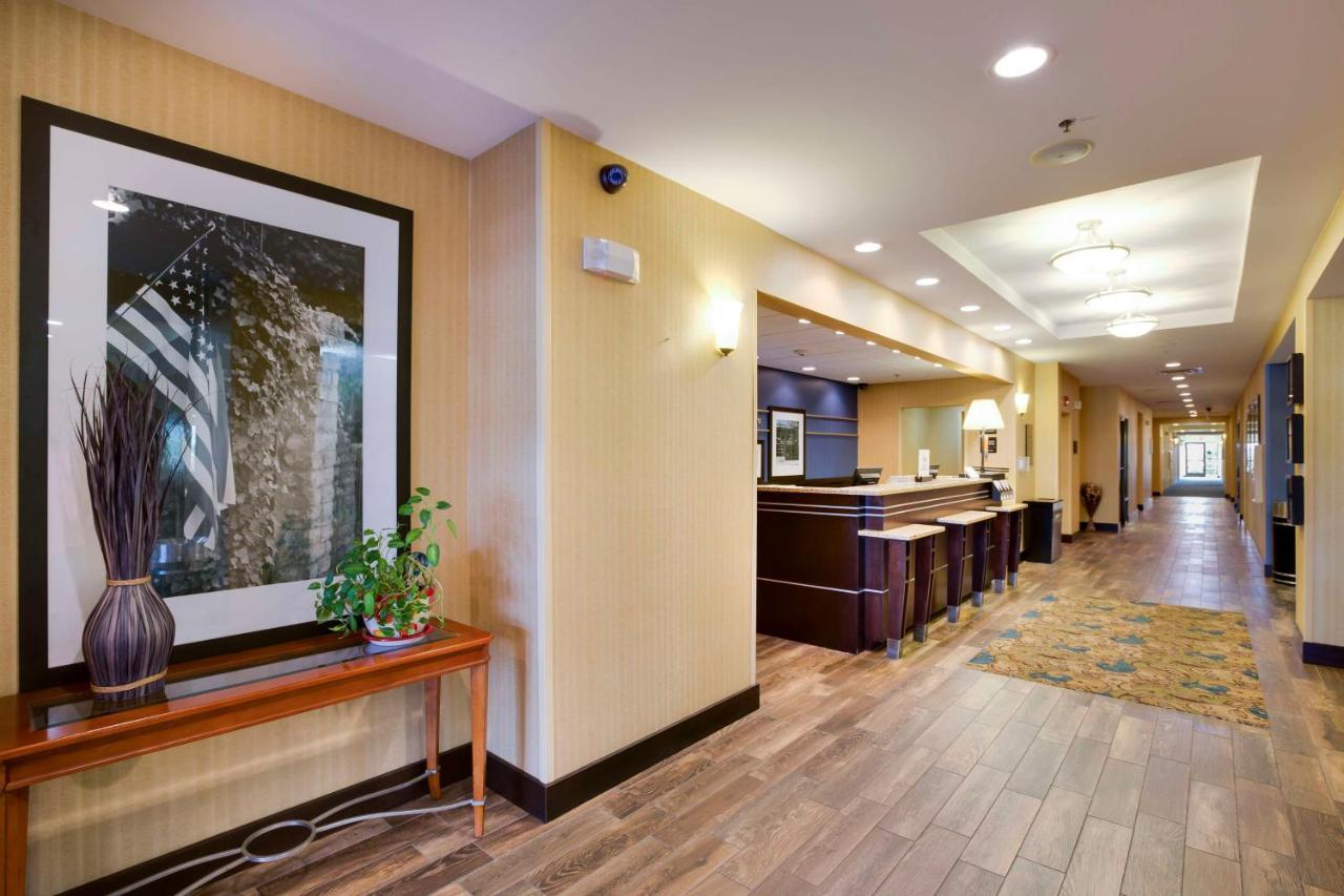 Hampton Inn Harrisonburg South Eksteriør billede