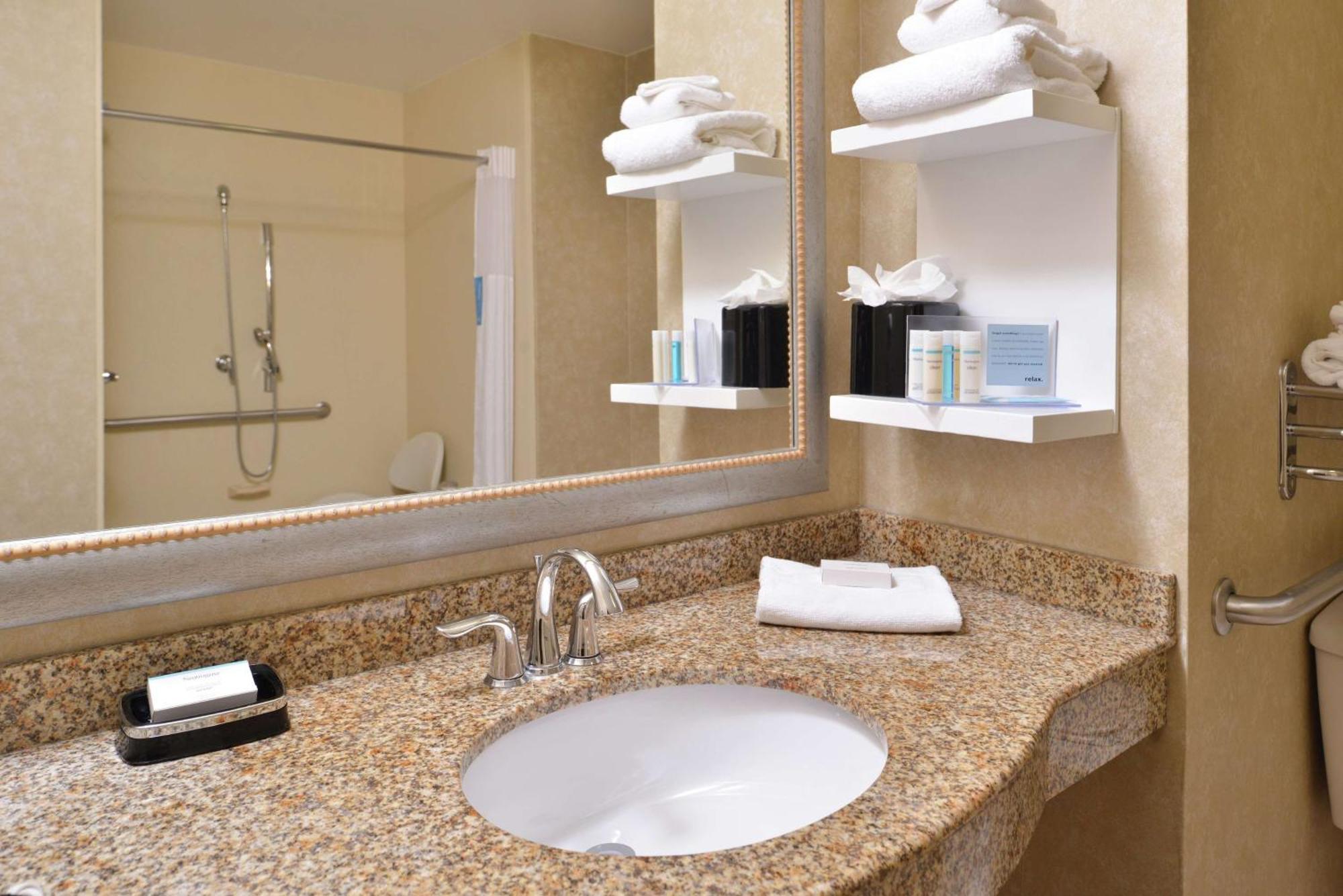 Hampton Inn Harrisonburg South Eksteriør billede