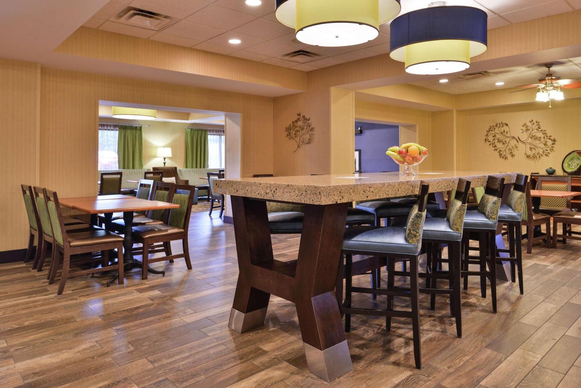 Hampton Inn Harrisonburg South Eksteriør billede