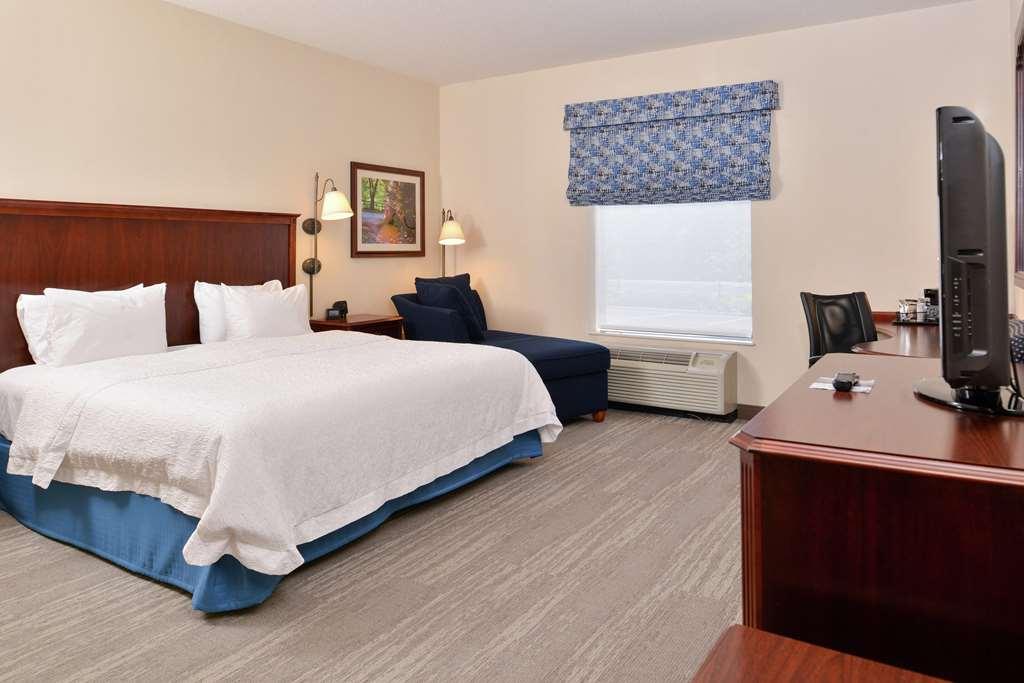 Hampton Inn Harrisonburg South Værelse billede