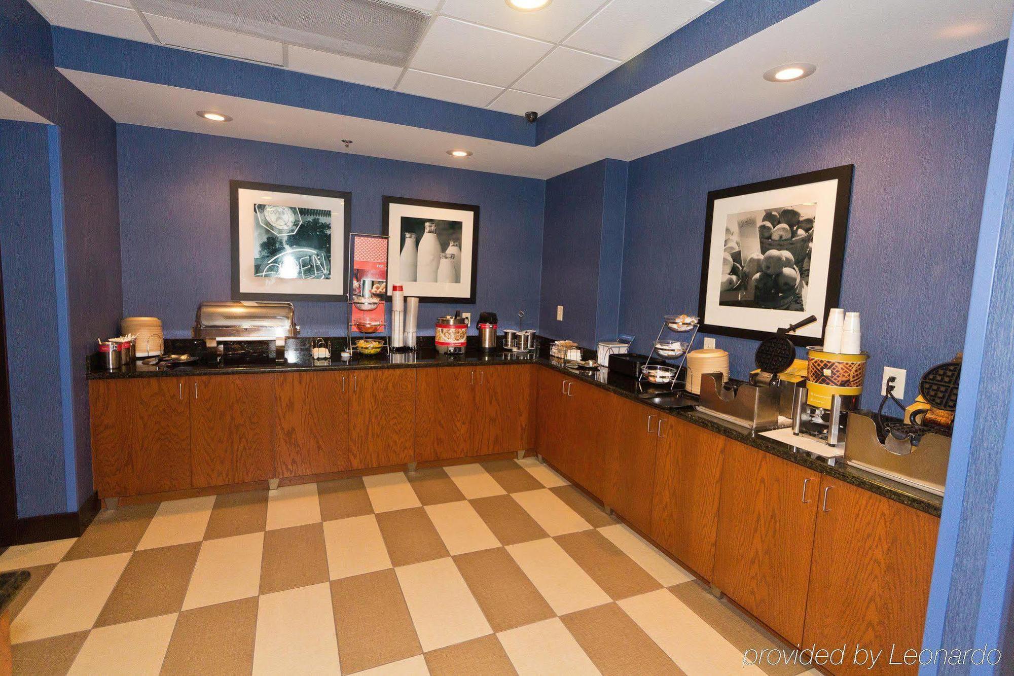 Hampton Inn Harrisonburg South Eksteriør billede