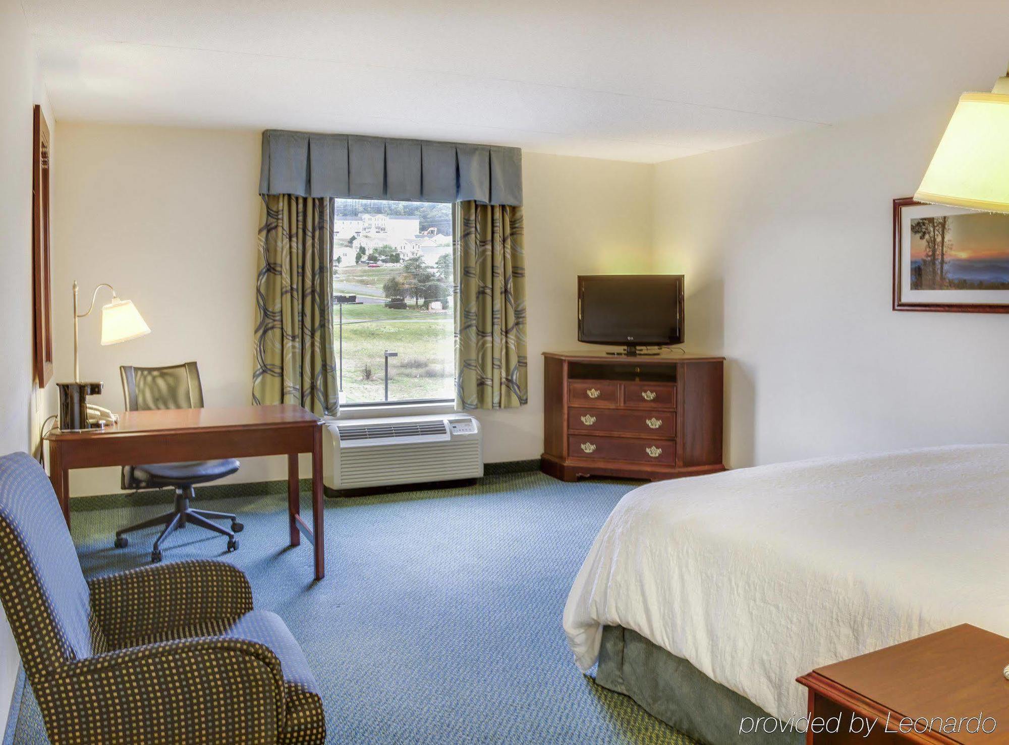 Hampton Inn Harrisonburg South Eksteriør billede
